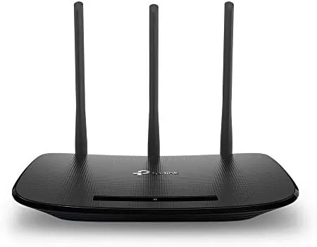 Router Wi-Fi con tre antenne