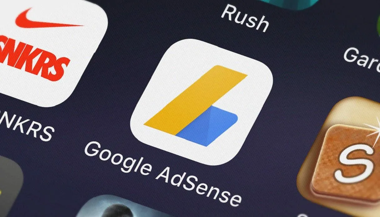 Illustrazione: vantaggi e benefici di Google AdSense